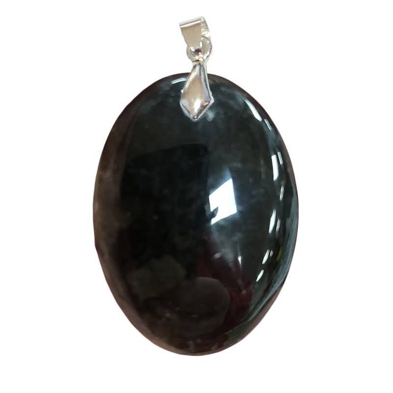 Colgantes ovalados de ópalo negro de Madagascar1