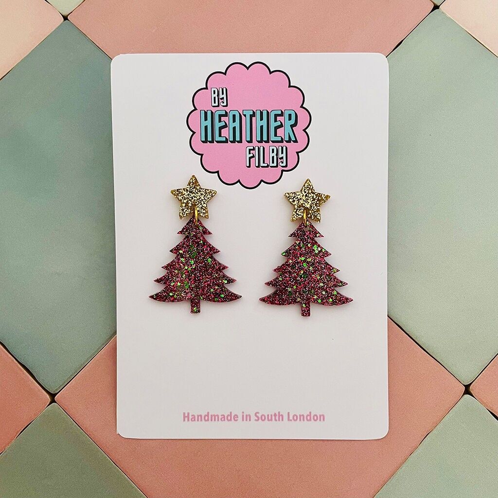 Orecchini in resina glitterata con albero di Natale rosso e oro e stella