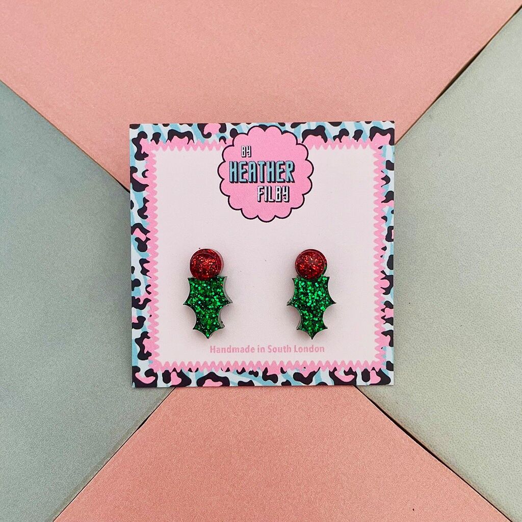 Orecchini a bottone in resina natalizia con glitter agrifoglio