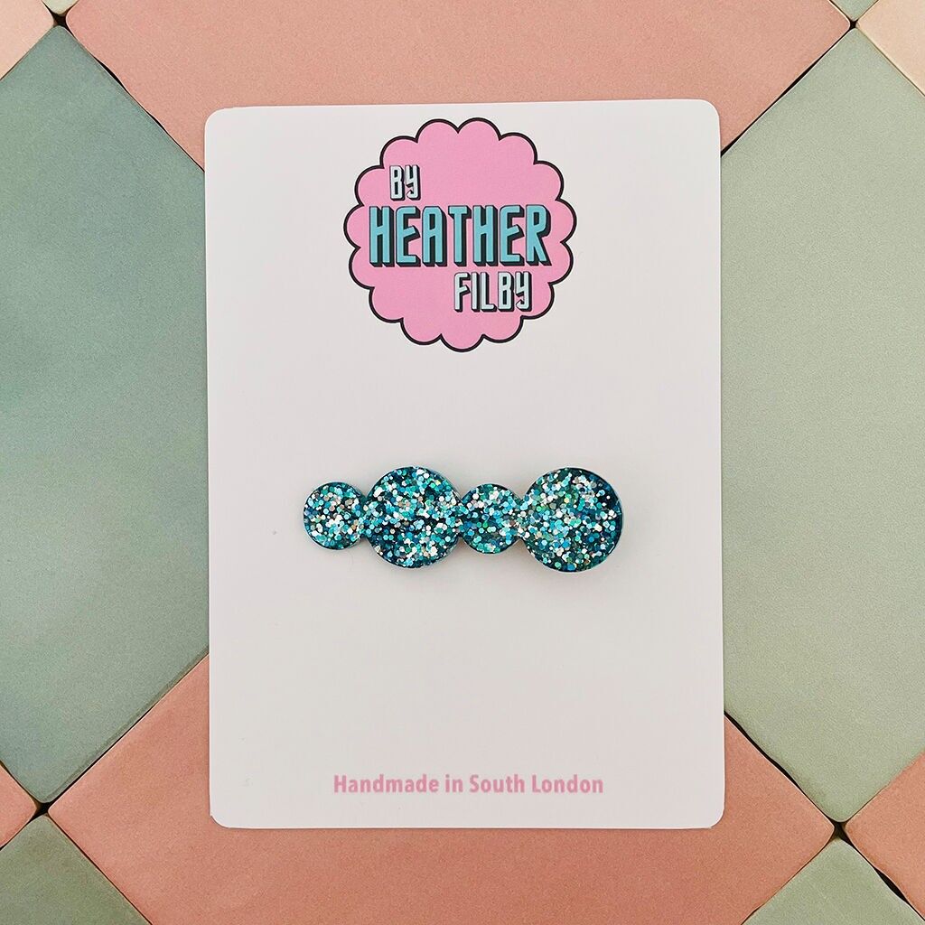 Fermaglio per capelli in resina a bolle con glitter blu