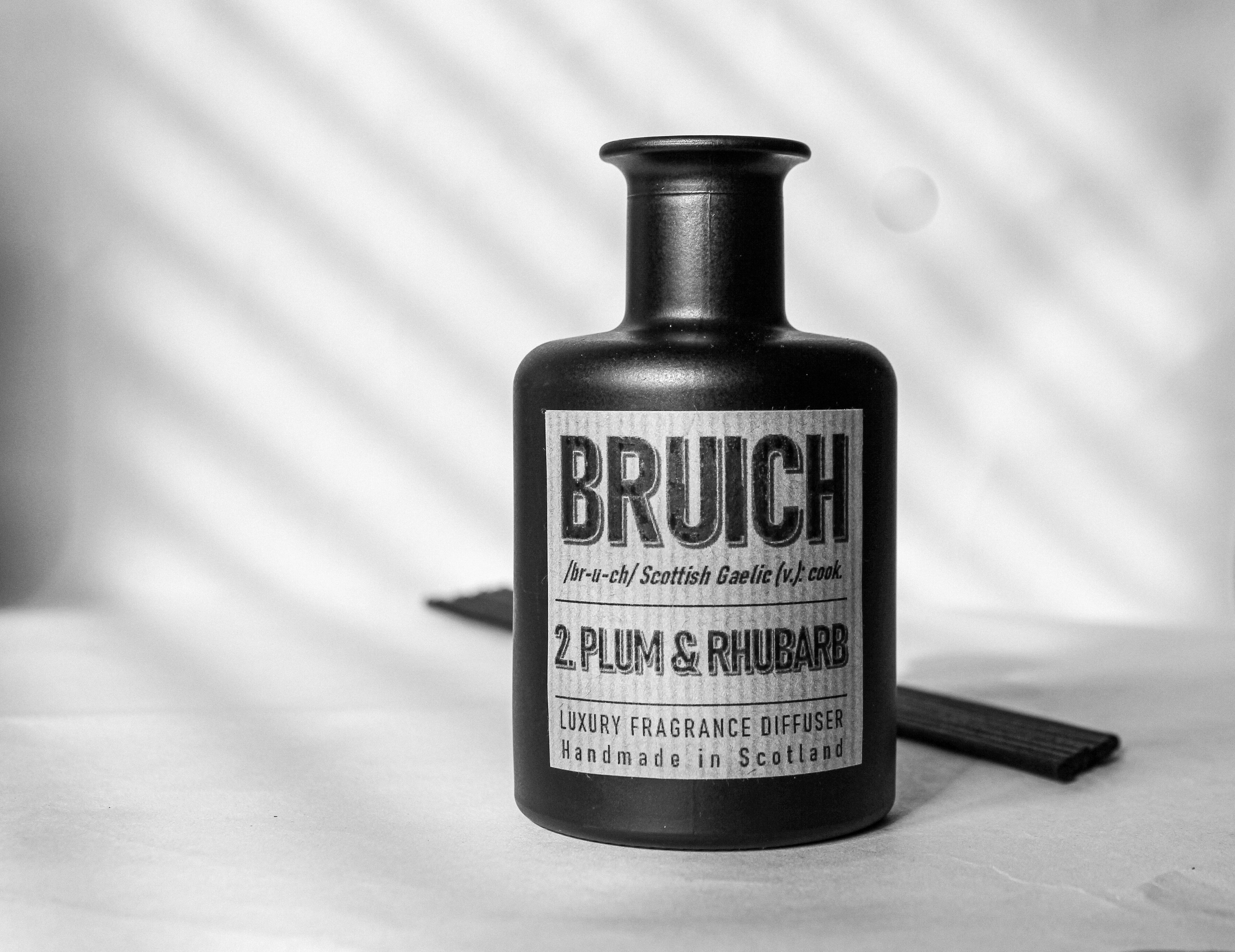 Bruich 2 : Diffuseur de parfum Prune et Rhubarbe (Grand)