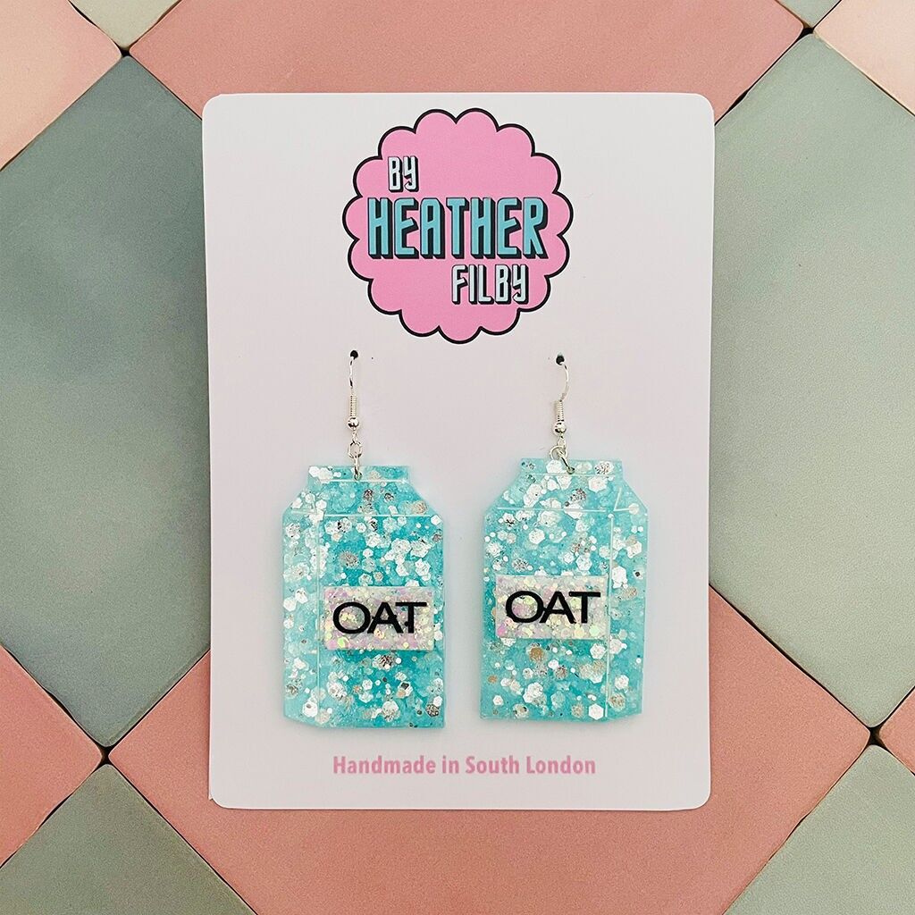 Boucles d'oreilles en résine pailletée avec bouteille de lait d'avoine