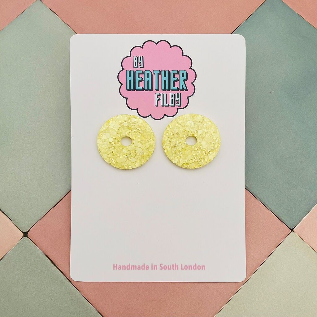 Buttergelbe Glitzer-Kreis-Harz-Ohrringe