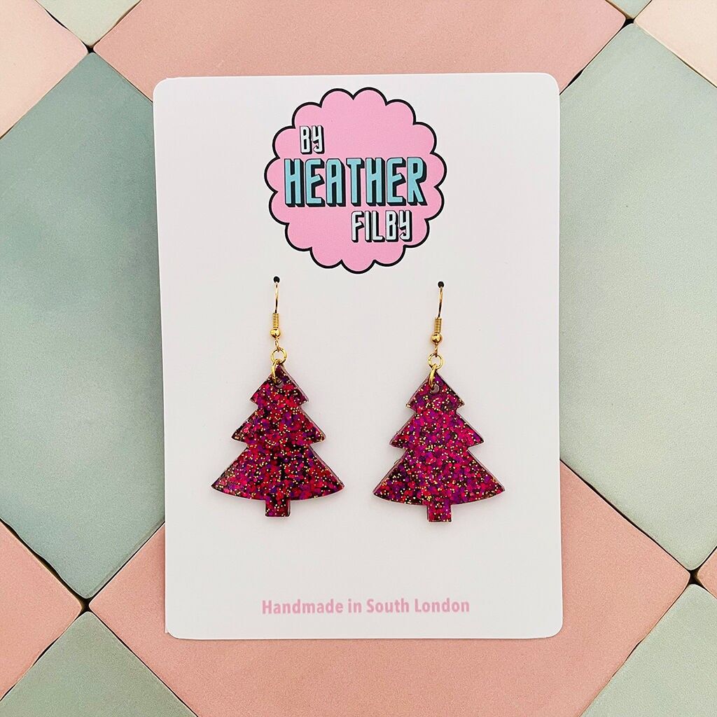Orecchini grandi in resina glitterata con albero di Natale rosso e oro