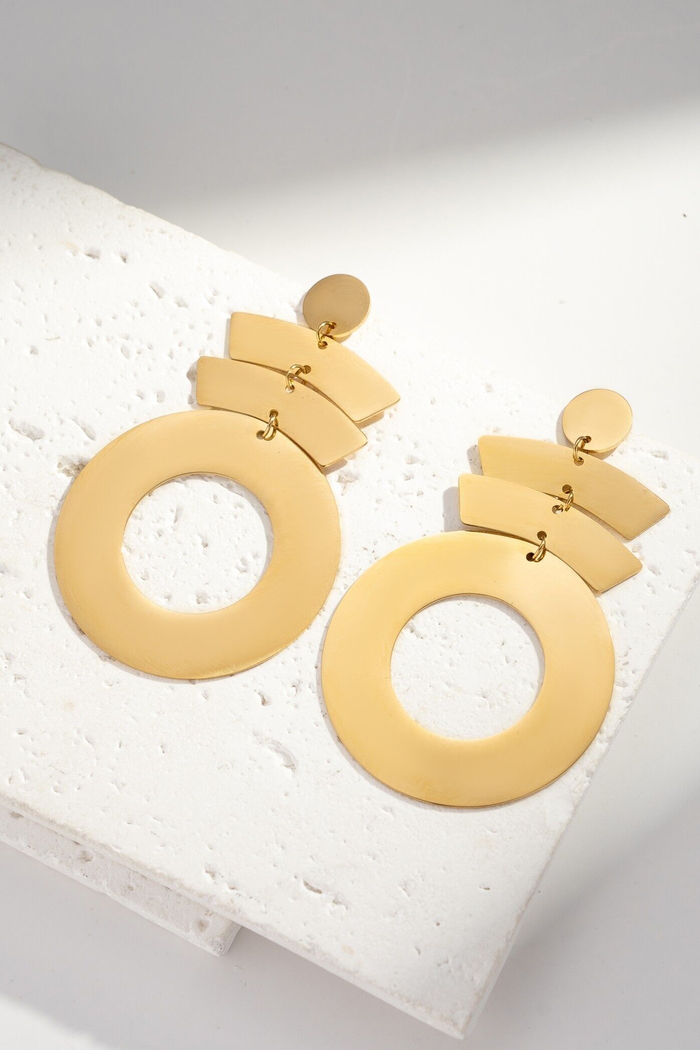 Round geometric stainless steel earrings