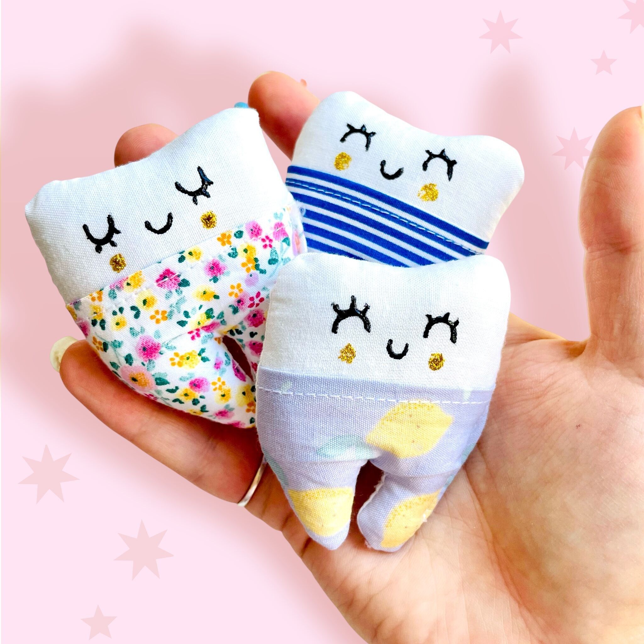 Mini-Milchzahndose, Milchzahnbeutel als Geschenk für Kinder - Rosa mit Blumen - Handgefertigt in Frankreich