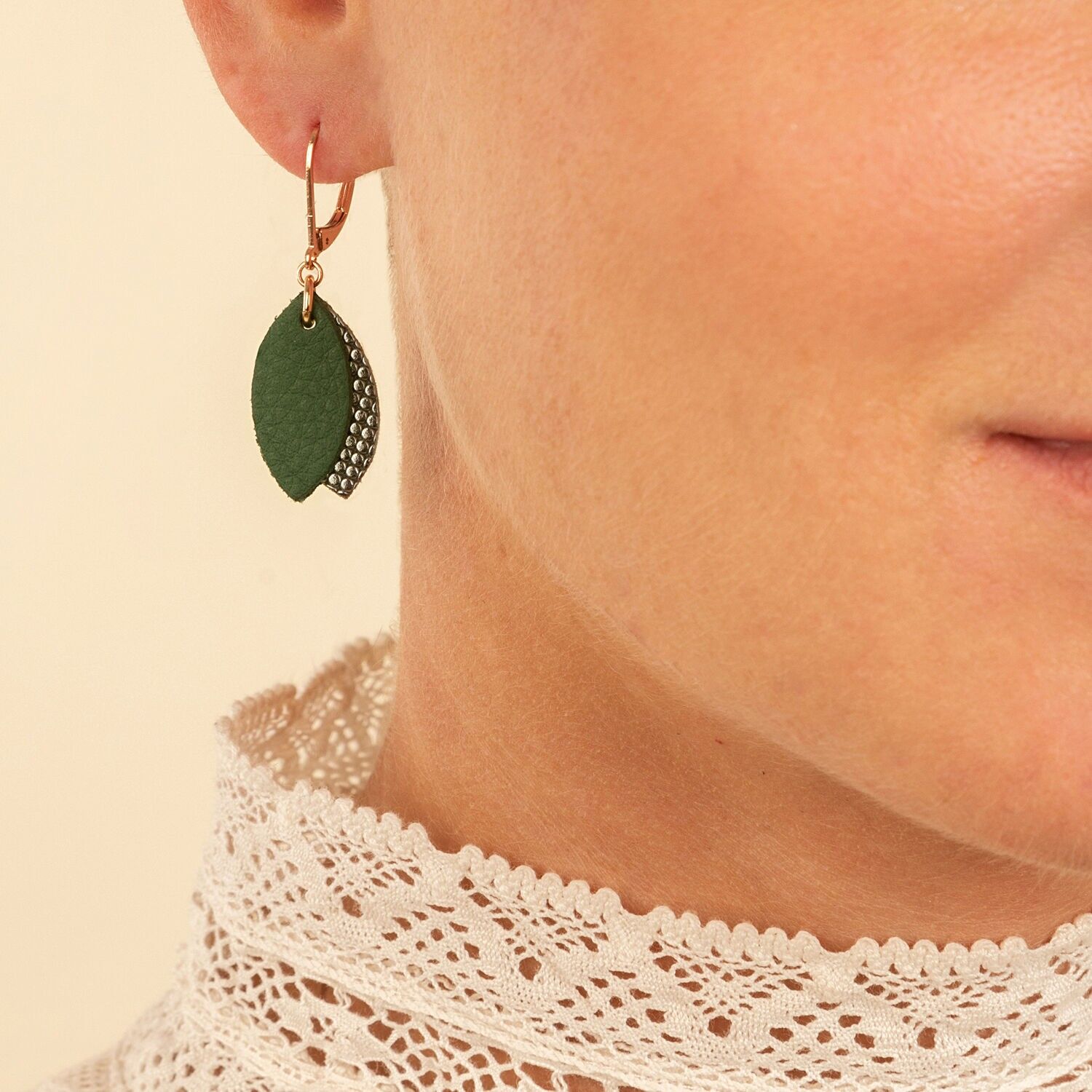 LES LOULOUS Pendientes ligeros de verdigris