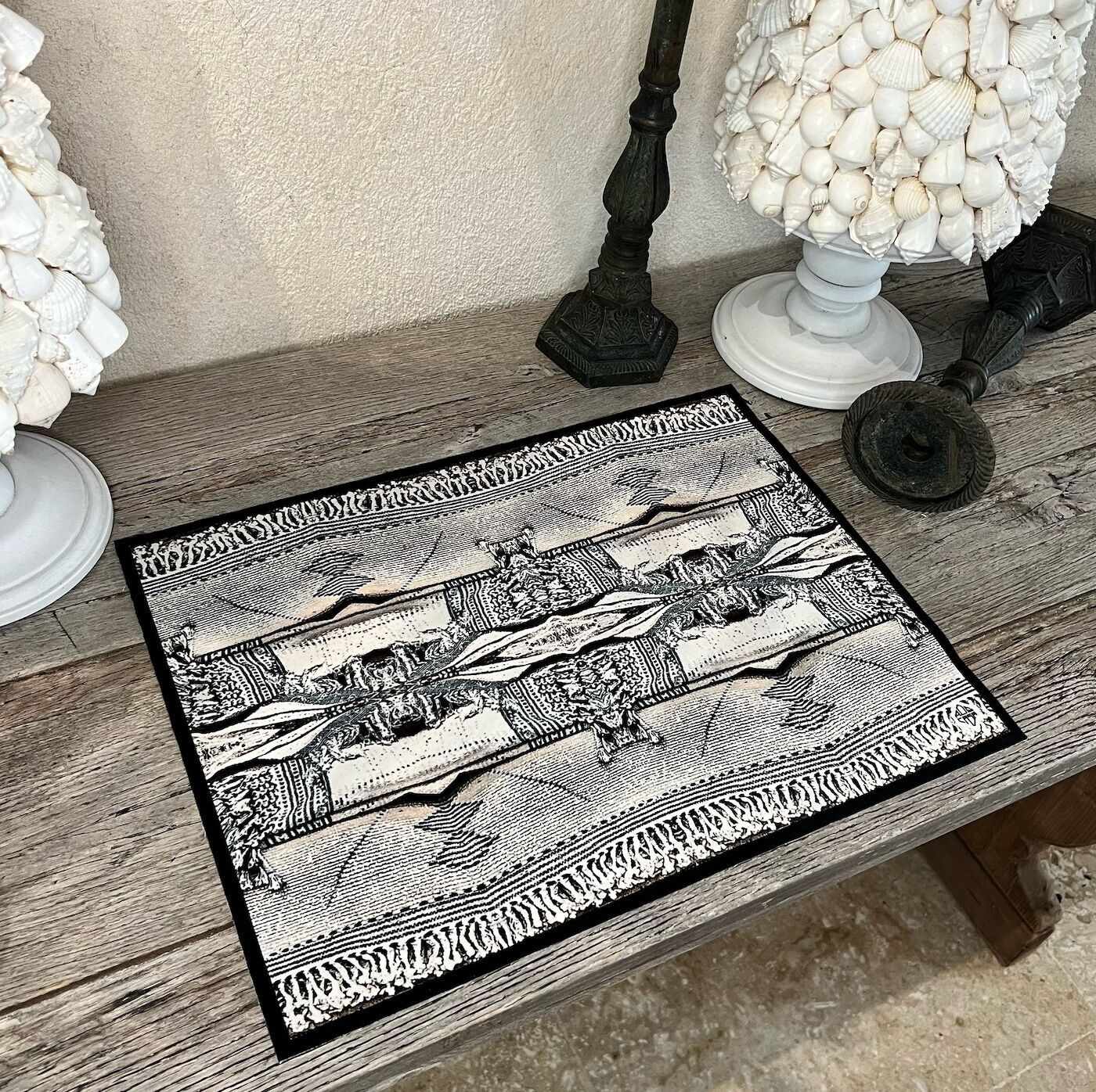 KILIM PATTERN VELVET PLACEMAT