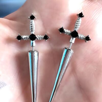 Boucles d'oreilles épée médiévale –