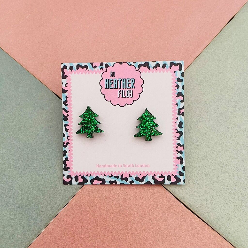 Orecchini a bottone in resina glitterata a forma di albero di Natale