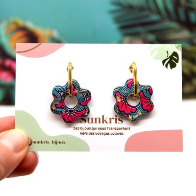 Boucles d’oreilles fleur en résine wax – Bijou coloré en acier inoxydable doré – Fabrication artisanale France