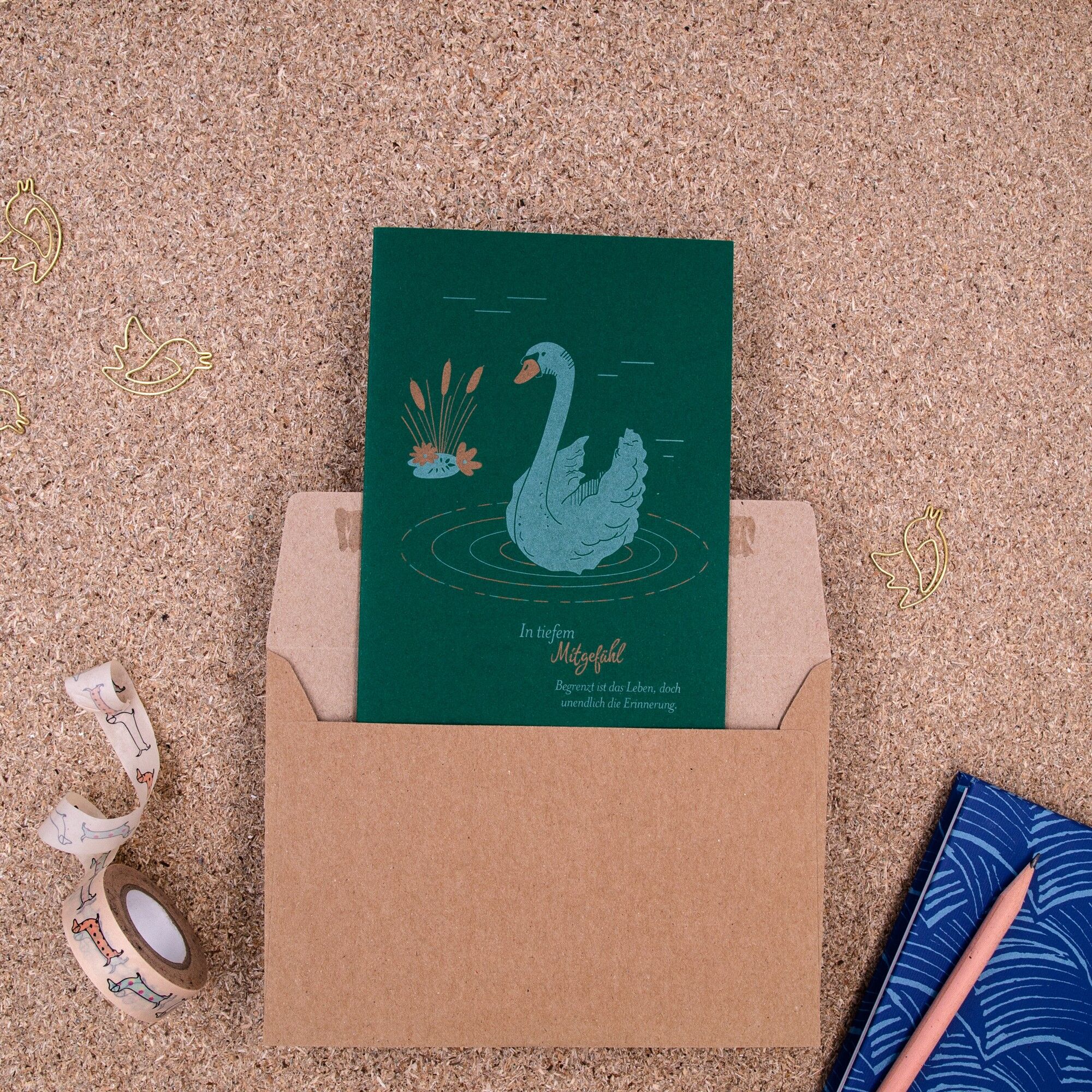 "In profonda compassione" (condoglianze, cigno) Biglietto pieghevole A6 con busta