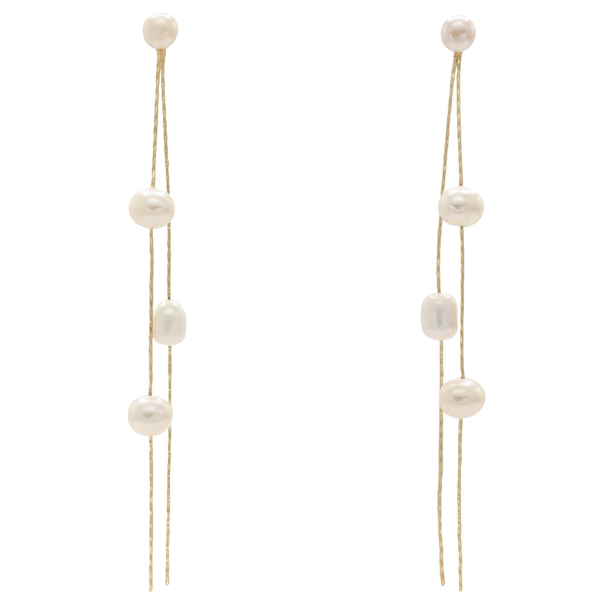 Delicati orecchini di perle