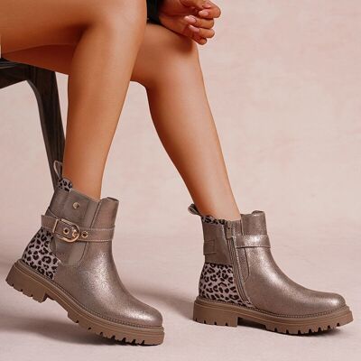 Botas altas con muescas para mujer: estilo y estabilidad