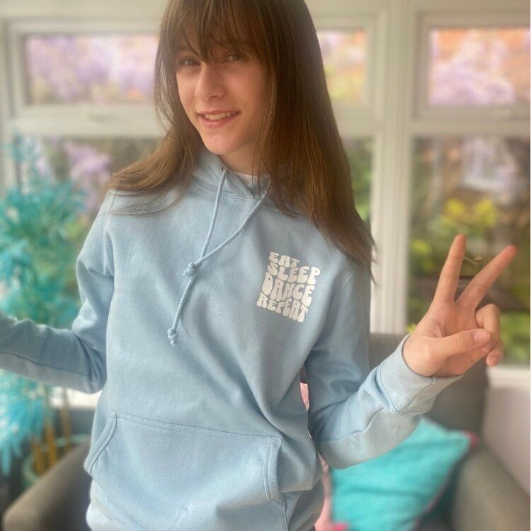 Sweat-shirt à capuche personnalisé Dancewear.  Adolescents - tailles adultes Mange, dors, danse, répète. Dans l'effet de vague de tendance.Conception sur mesure et personnalisée