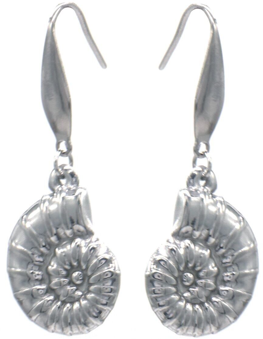 B-D18.2 E1033-008S S.Orecchini in acciaio conchiglia 4cm