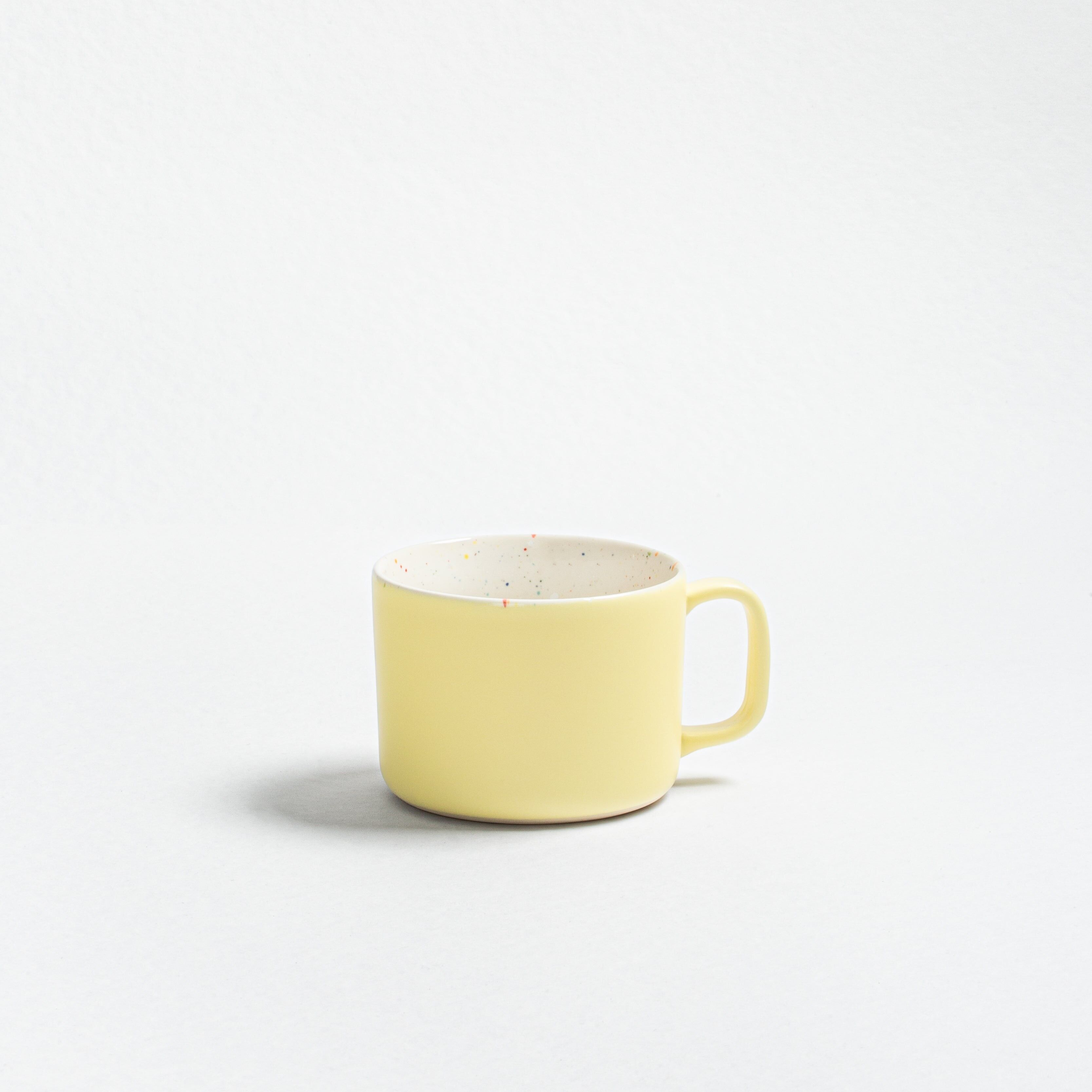 Breeze Party In Stoneware Mug 450ml Yellow