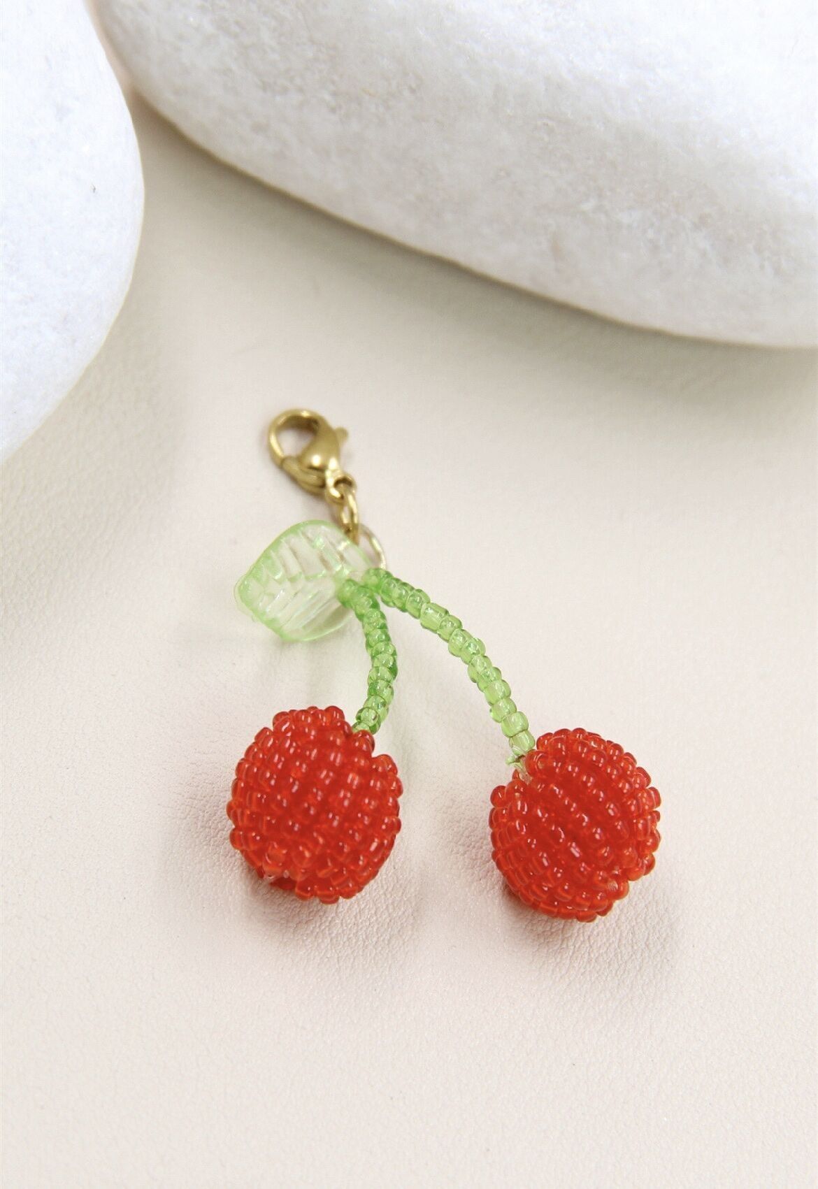 Cherry Pendant in Pearls and Stainless Steel - Gourmet Elegance