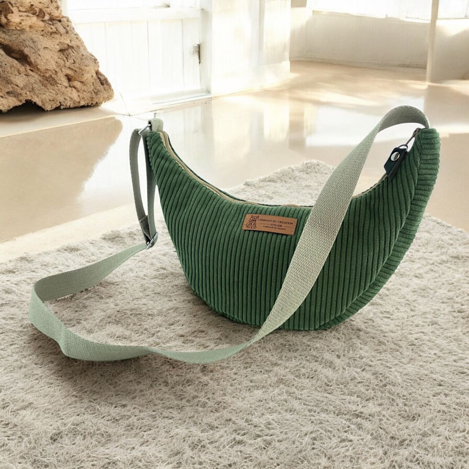 Bolso Léo S, color caqui "pana"