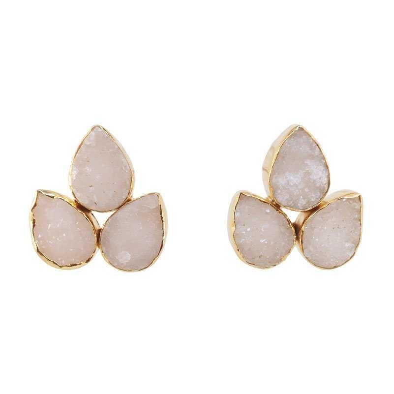 Grandi orecchini yoga bianchi