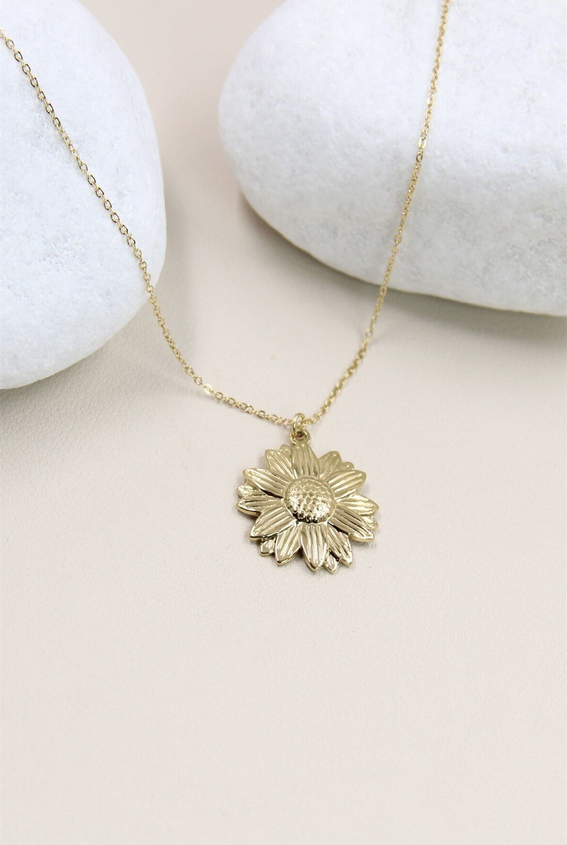Collana in acciaio inossidabile con fiore di girasole - Un gioiello primaverile