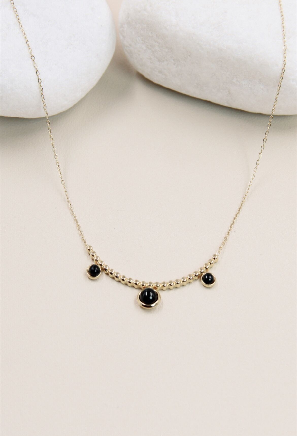 Collana in acciaio inossidabile con 3 pietre - Un gioiello unico