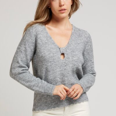 FLAVIE2 - Soft V-neck sweater with subtle scallops