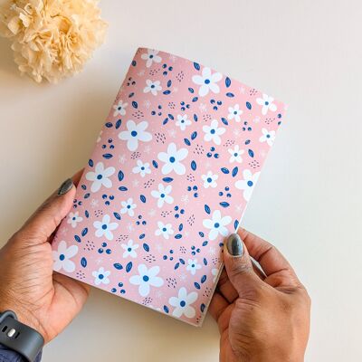 Libreta rayada y grapada - Flores pequeñas - Rosa - A5