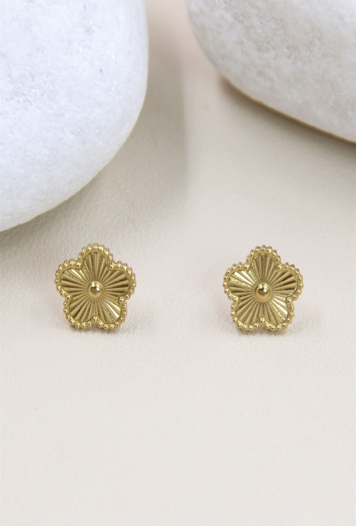 Orecchini a forma di trifoglio in acciaio inossidabile - Eleganza e fortuna