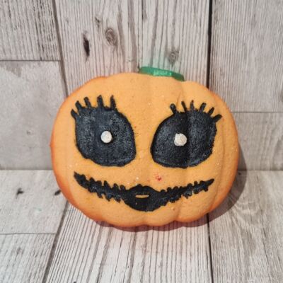 Bomba de baño de Halloween de Sally Pumpkin