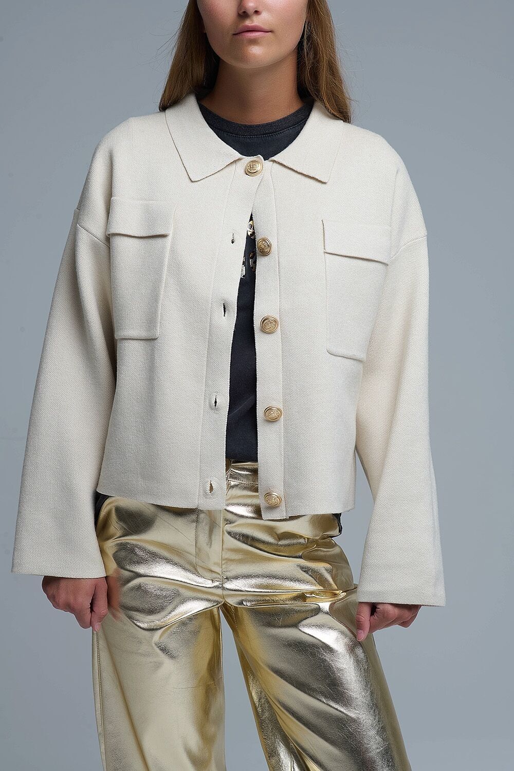 Cardigan lavorato a maglia formale e rilassato con tasche sul petto in beige