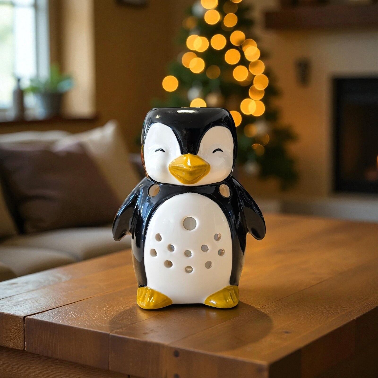 Hand-Painted Ceramic Penguin Fragrance Burner – Essential Oil, Perfume or Wax Diffuser – 12.5 cm – Cocooning Winter Ambiance – Original Well-Being Decor