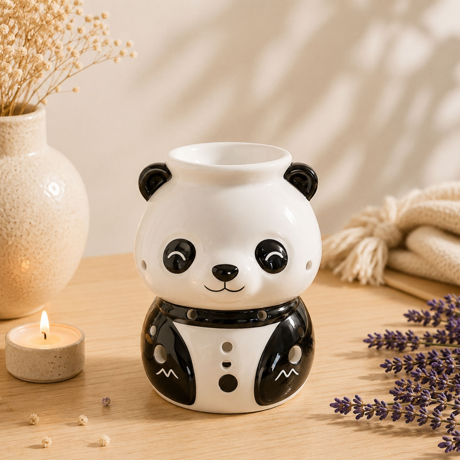 Hand-Painted Ceramic Panda Fragrance Burner – Diffuser for Essential Oils, Waxes or Perfumes – 12.5 cm – Zen Cocooning Atmosphere – Cute & Well-Being Decorative Object
