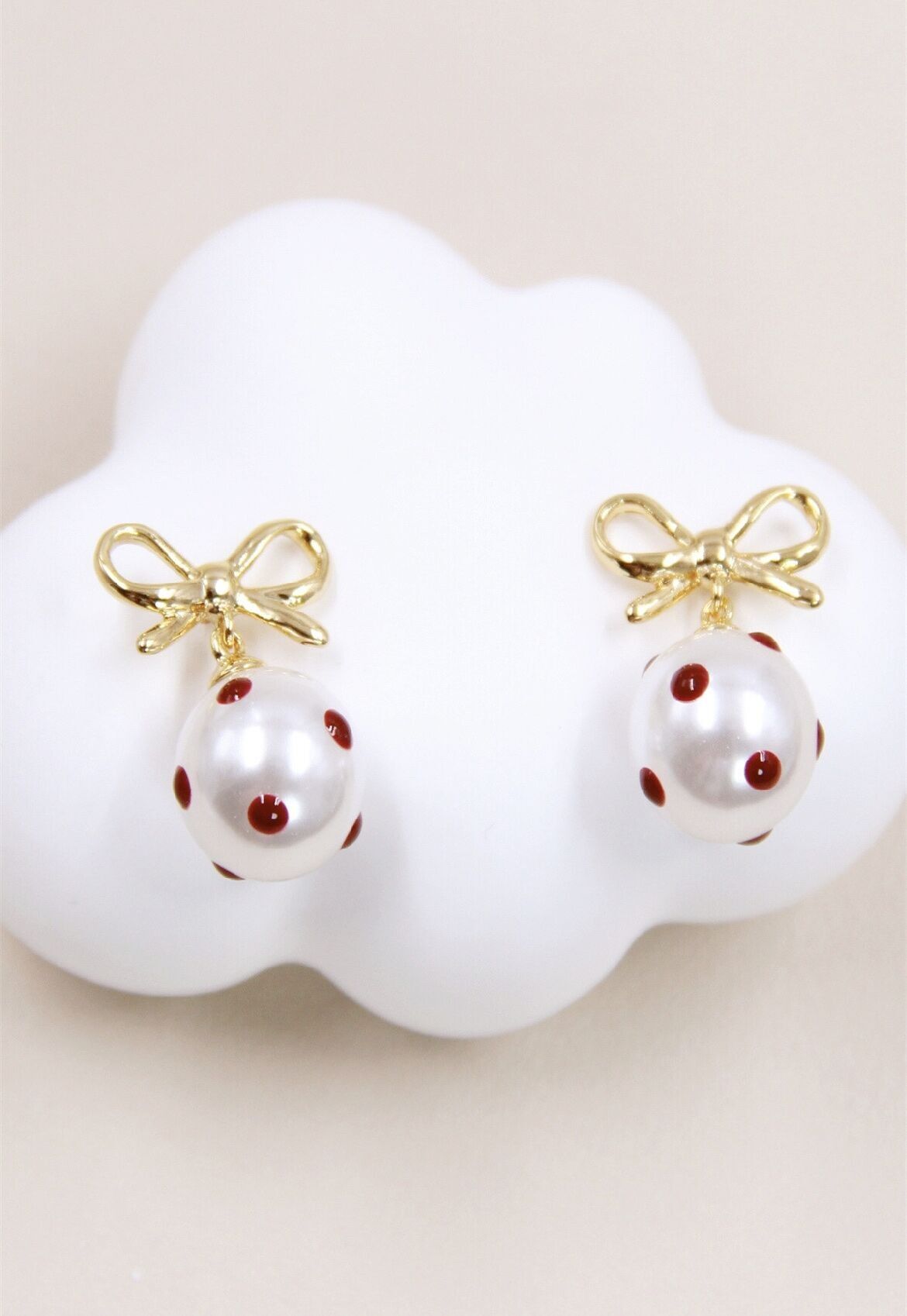 Orecchini a bottone con perle a pois piccoli in argento 925 ipoallergenico