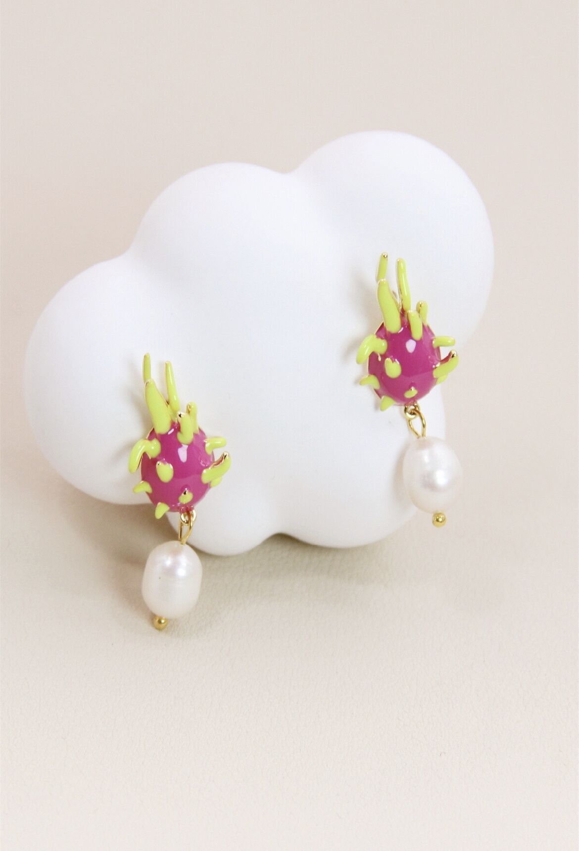 Orecchini Pitaya in perle coltivate lucide su gambo in argento 925