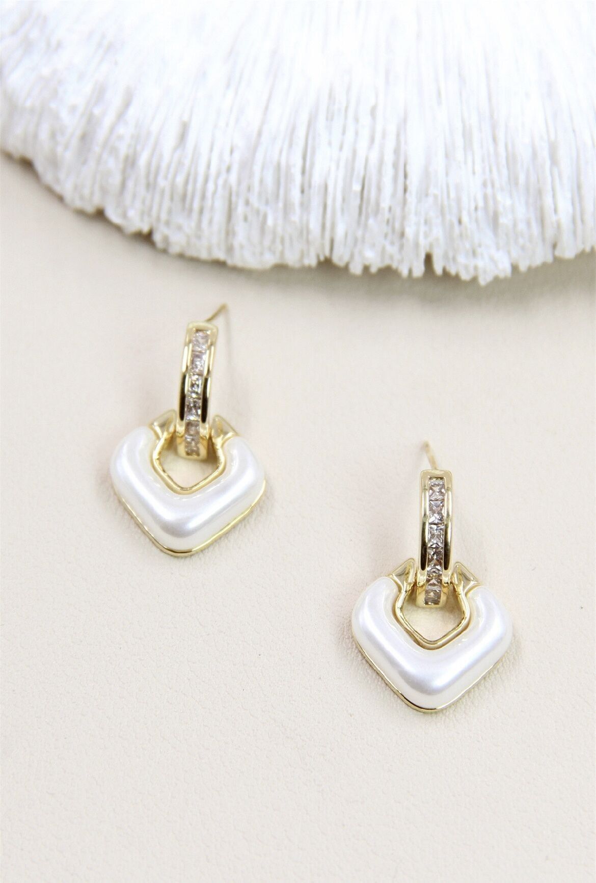 Orecchini geometrici a bottone in argento 925