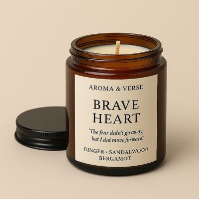 Bougie parfumée à la cire de soja faite à la main – Cèdre, gingembre et bergamote – Avec une histoire exclusive – Aroma & Verse