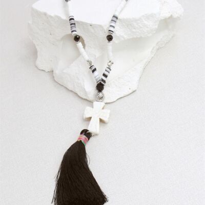 Sautoir croix pom-pom en perle d'heishi