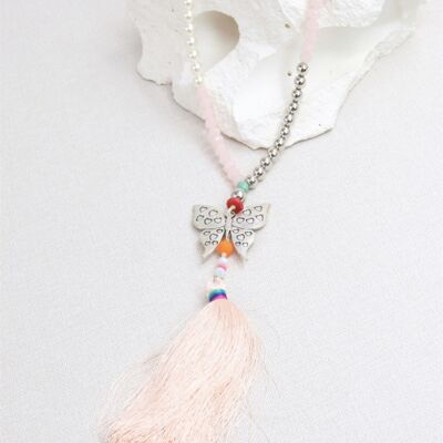 Collana con pompon di perle e ciondolo a farfalla