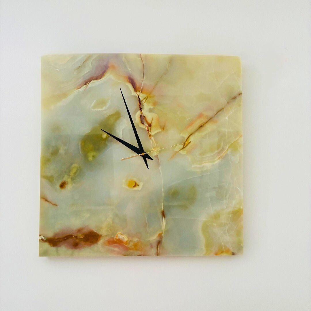 Große Wanduhr – dekorativ, für Wohnzimmer, Küche, Esszimmer, 50 x 50 cm