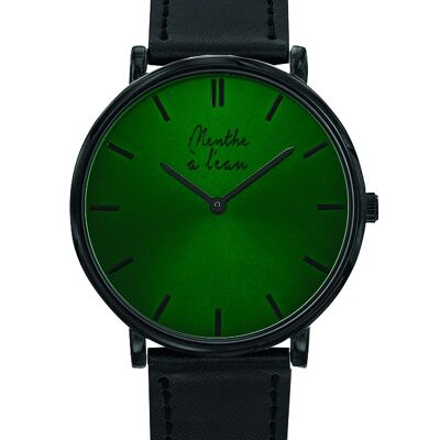 L'Indécise in black leather with a green background