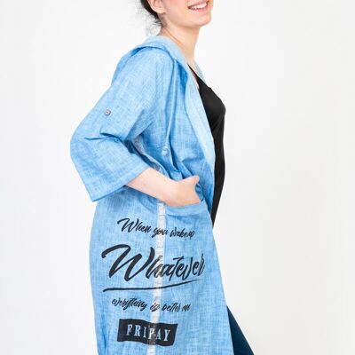 Gilet long grande taille avec inscriptions bleu clair (C8021)