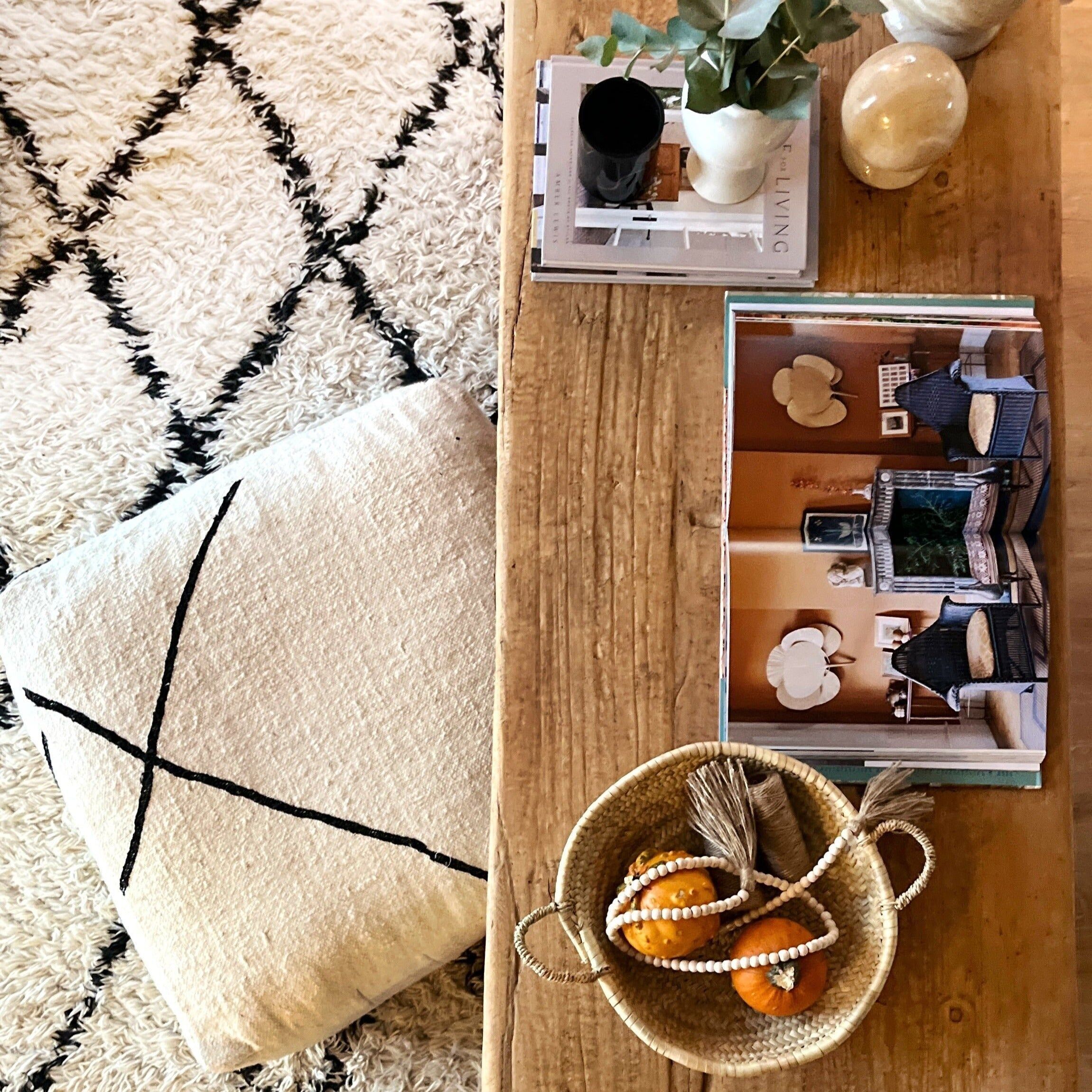 Puf blanco hecho a mano – Cojín de suelo marroquí de algodón