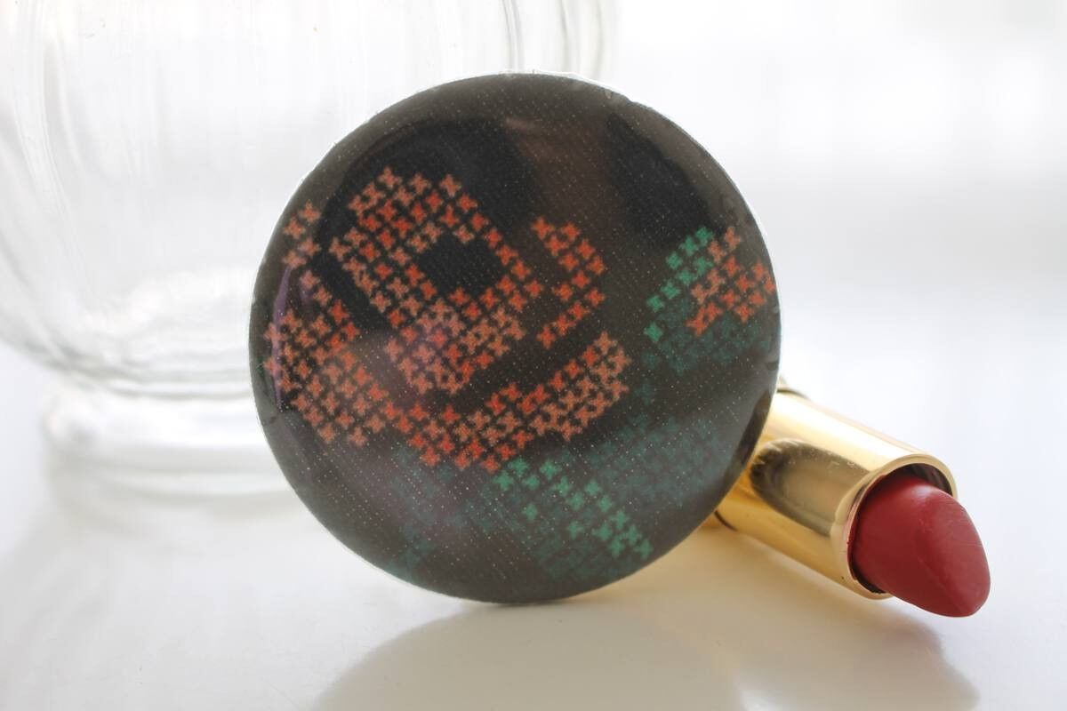 Specchietto tascabile ricamato arancione Bella