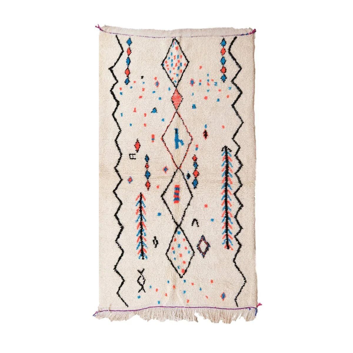 Tapis berbère marocain en pure laine – Tapis de couloir fait main Dimensions : 135 x 233 cm