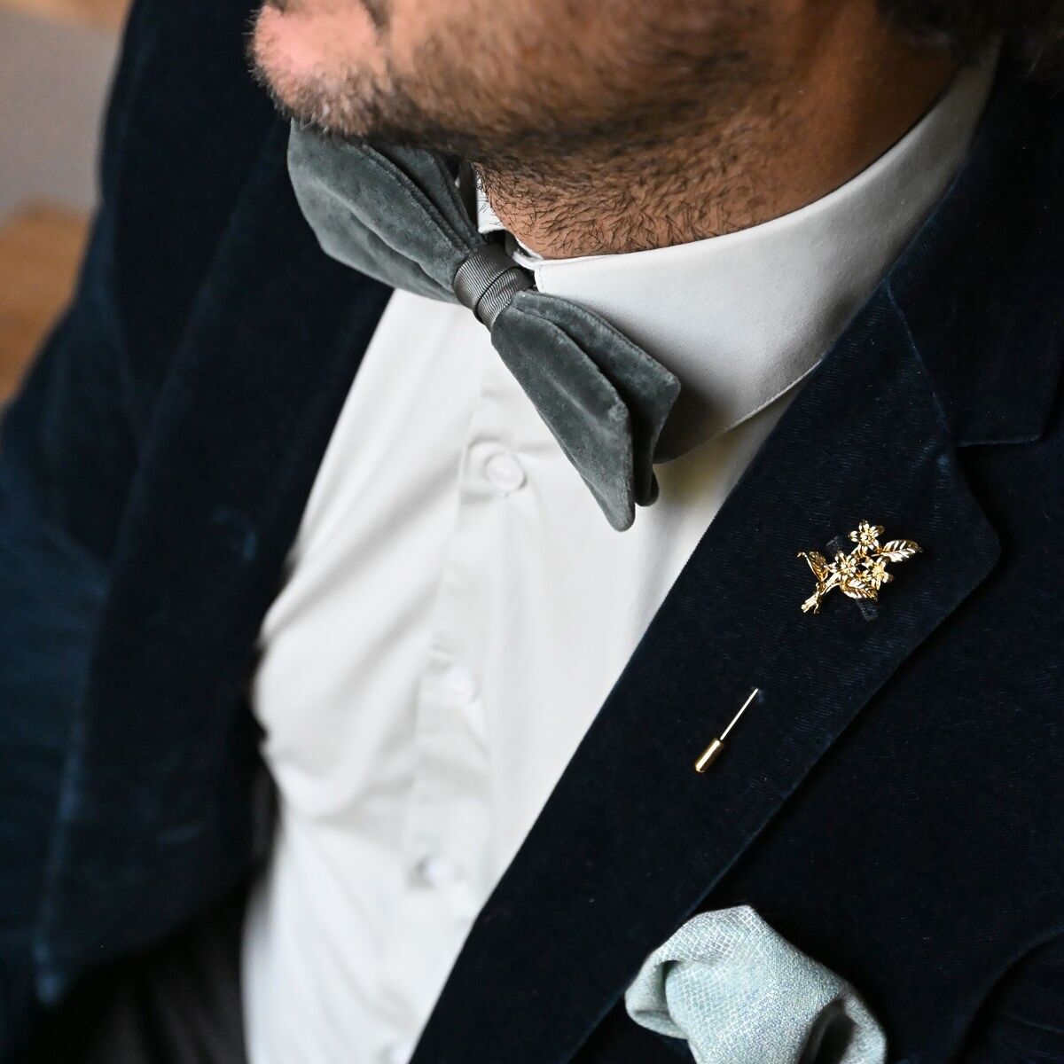 Sir Redman velvet bow tie sage