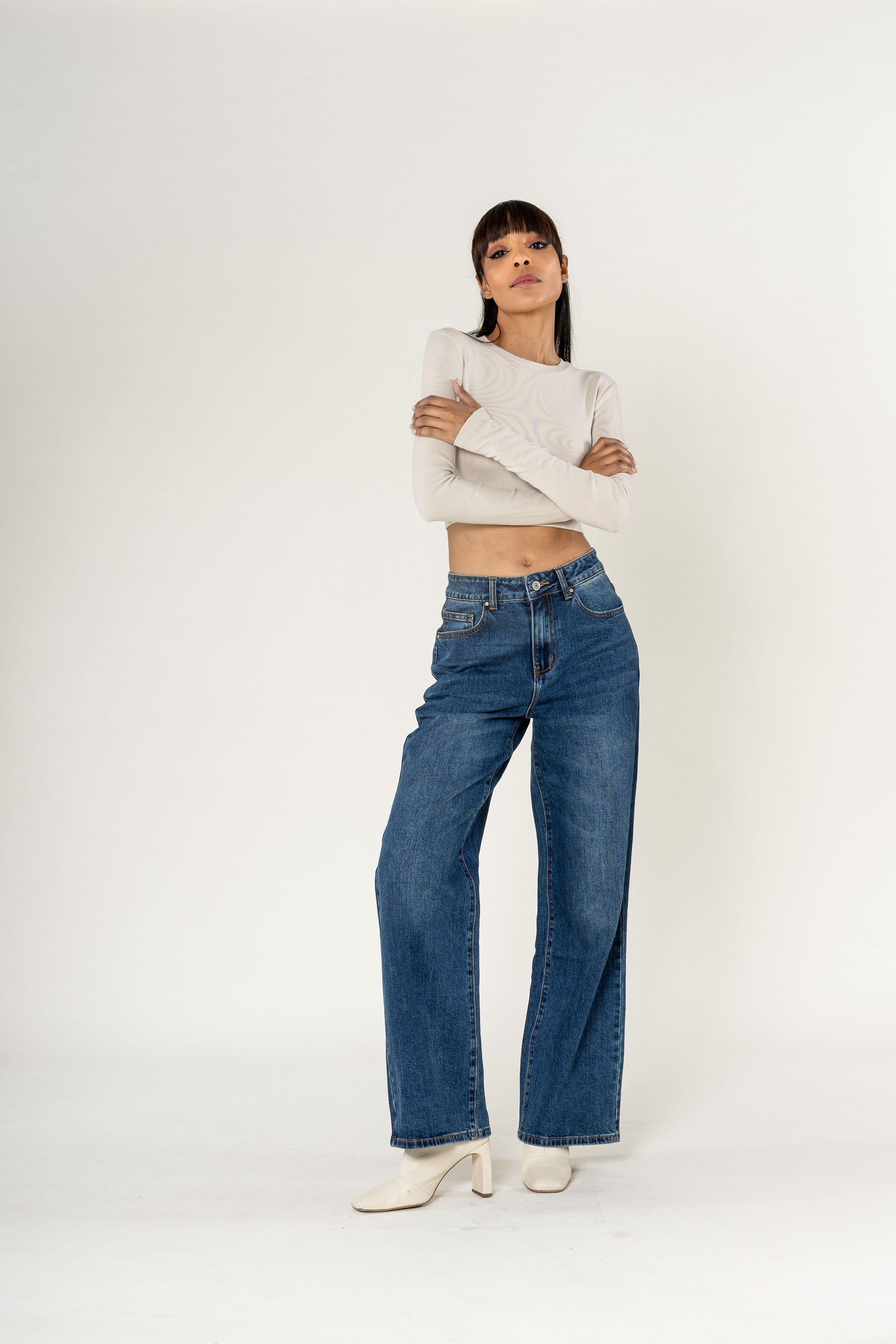 Jeans a vita alta e dritti Nina Carter T005