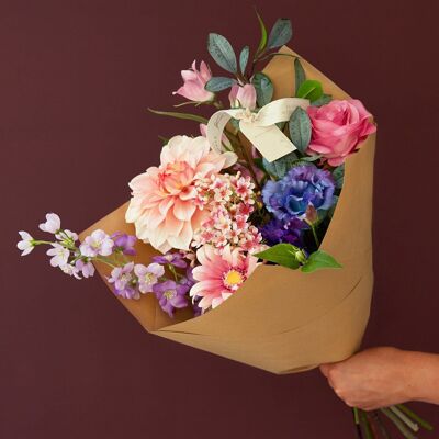 Bouquet artificiel classique - Lueur violette