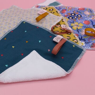 Mini serviette visage - coloris aléatoire
