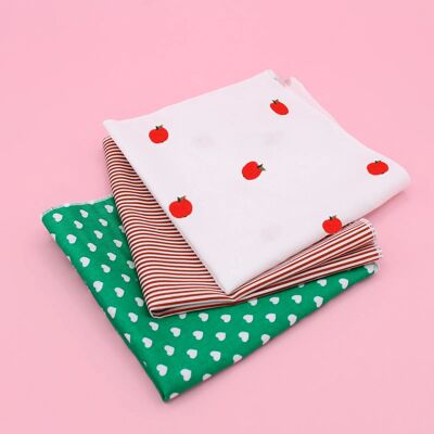 3 handkerchiefs - apples